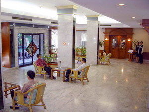 Golden Horse Hotel Bangkok Exterior photo